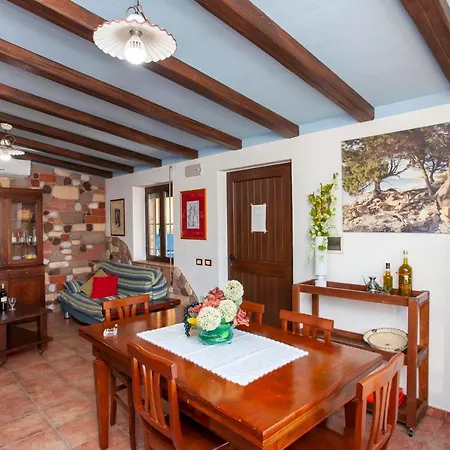 Apartment Tipica - *